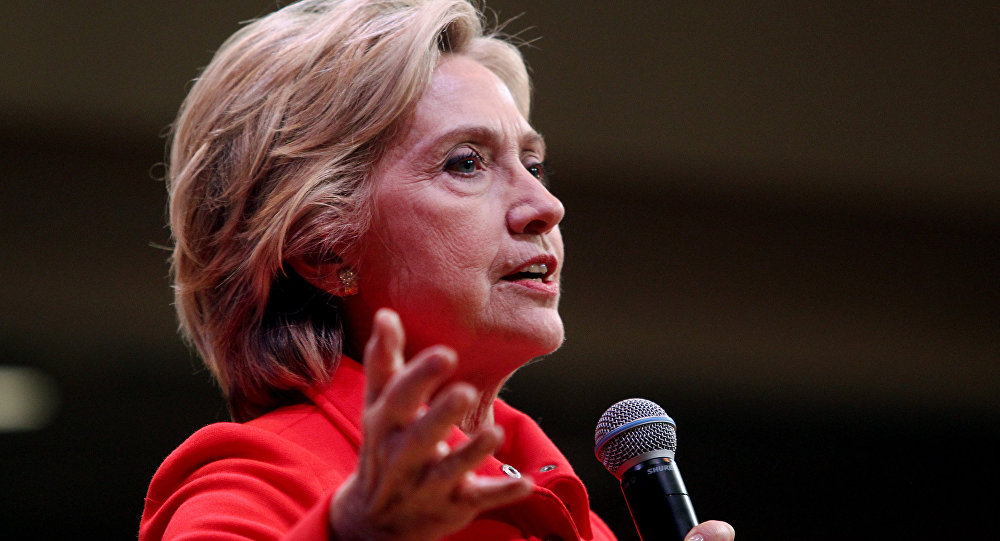 Bà Hillary Clinton thất thế ở bang New Hampshire. Ảnh: AP