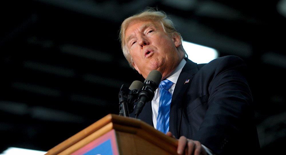 Ông Trump đang bị bỏ lại phía sau. Ảnh: Reuters