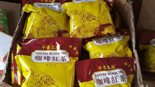 Thu giữ cả tấn thực phẩm, phụ gia không rõ nguồn gốc
