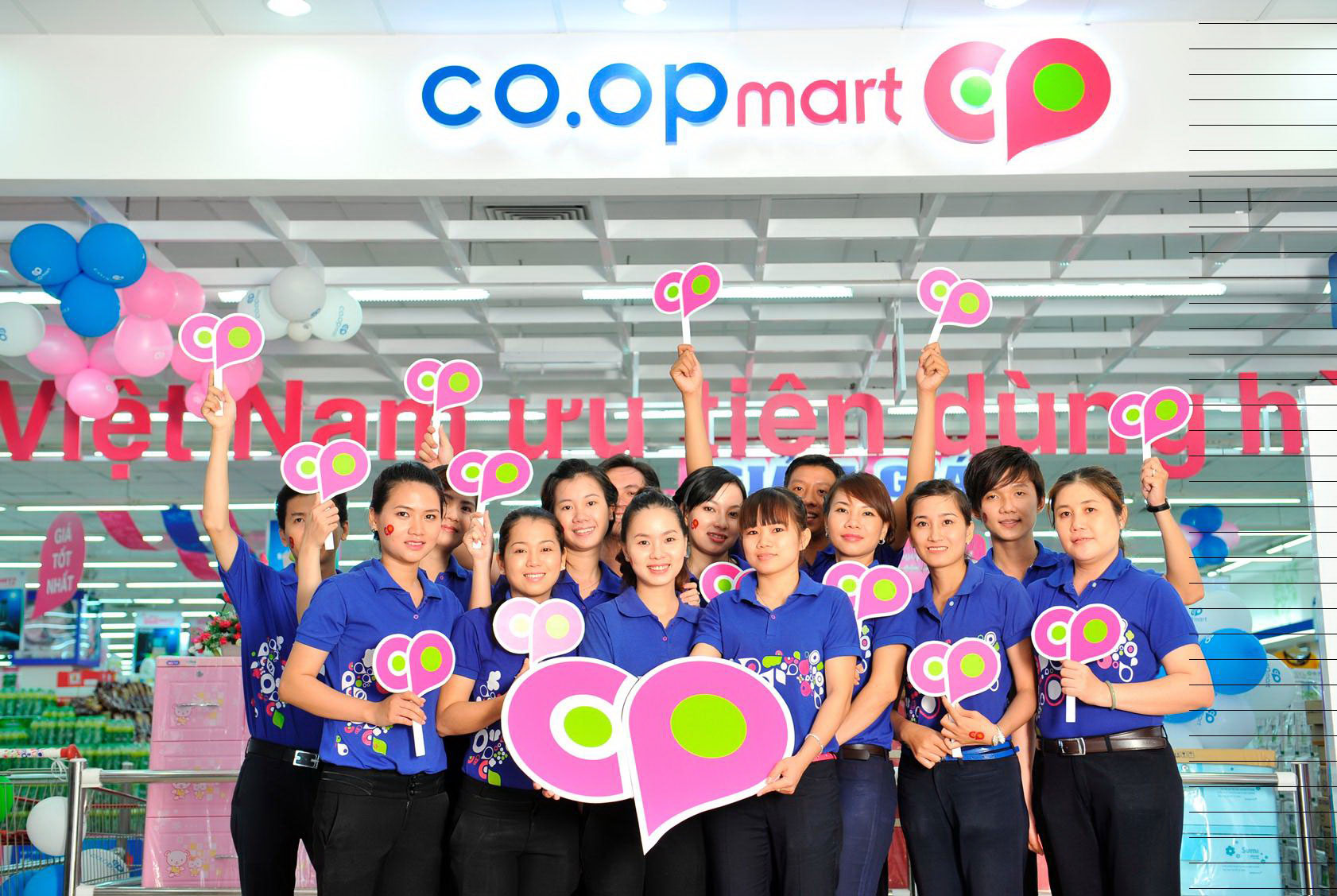 Chuyên nghiệp và thân thiện tạo nên một hình ảnh Co.opmart gần gũi với người tiêu dùng
