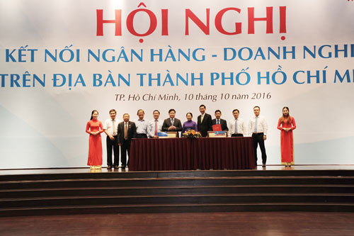 VietinBank k&yacute; kết hợp t&aacute;c với Hiệp hội Doanh nghiệp TP HCM Ảnh: HO&Agrave;NG TH&Agrave;NH AN
