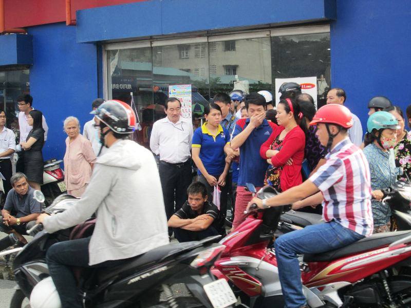 Nhiều người không khỏi thương tâm khi chứng kiến vụ tai nạn