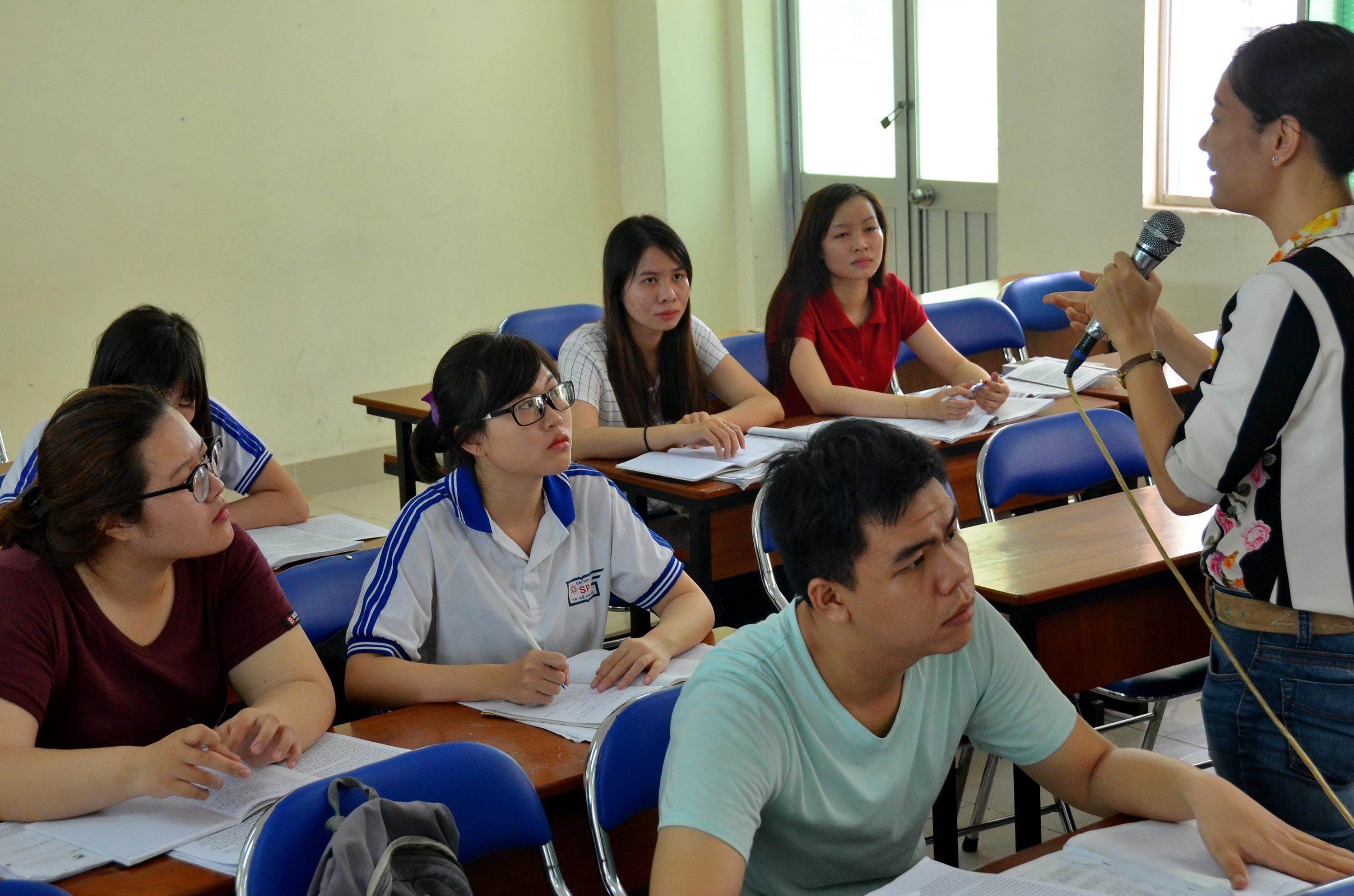 Đào tạo sư phạm xa rời thực tế