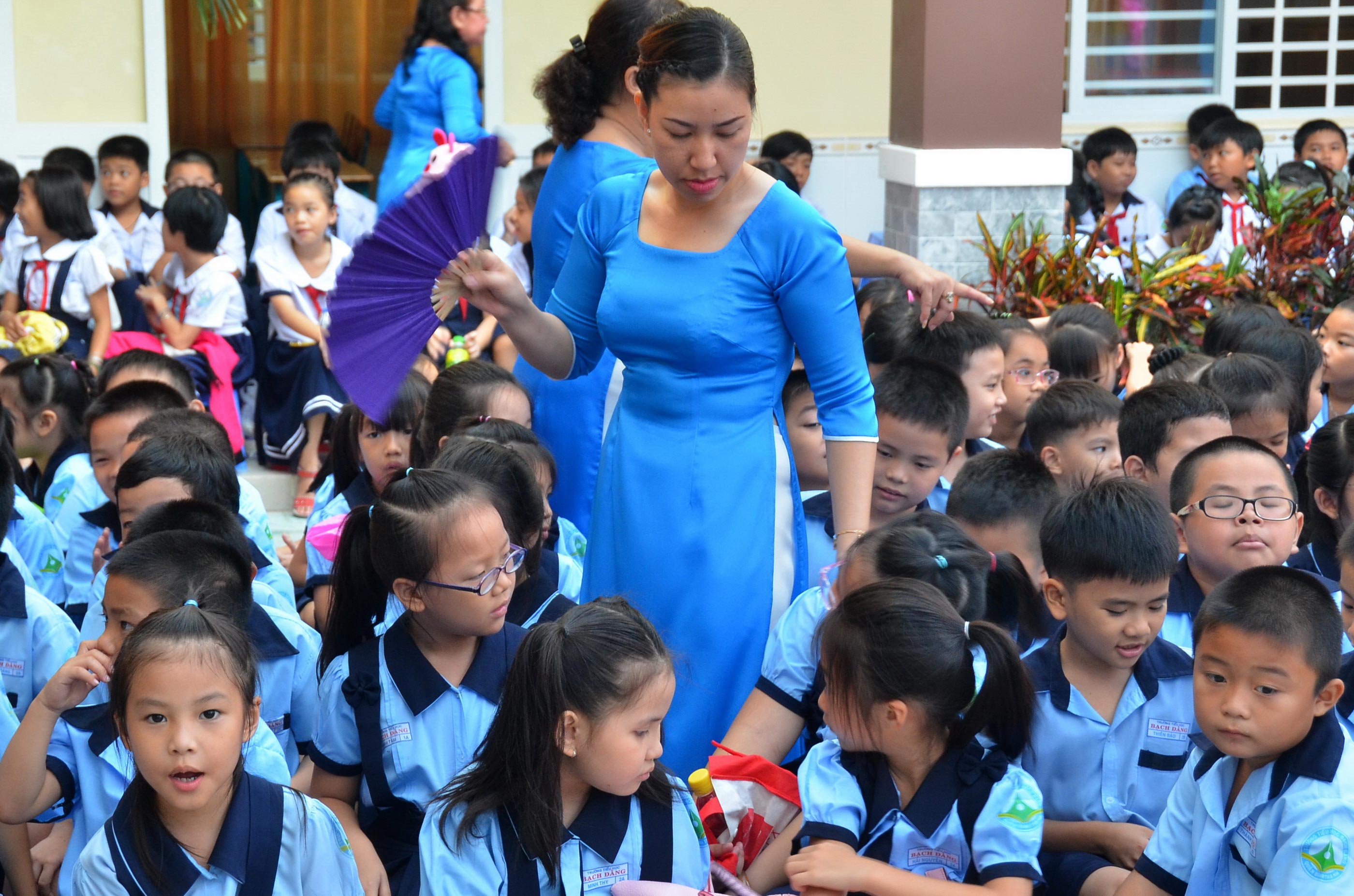 
Muốn gi&aacute;o vi&ecirc;n c&oacute; nhiều cống hiến th&igrave; cần trả lương theo đ&uacute;ng năng lực Ảnh: TẤN THẠNH
