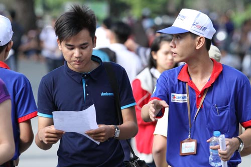 TP HCM: 20.000 lượt sinh viên tình nguyện hỗ trợ thí sinh