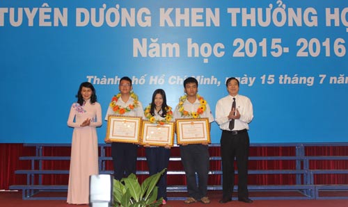 TP HCM: Tuyên dương 360 học sinh tiêu biểu