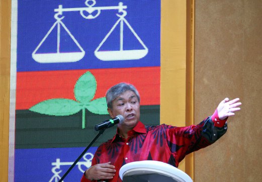 Hơn 700.000 người Trung Quốc tham gia bầu cử ở Malaysia?