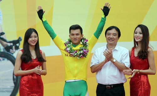Siêu quậy đổi đời nhờ xe đạp