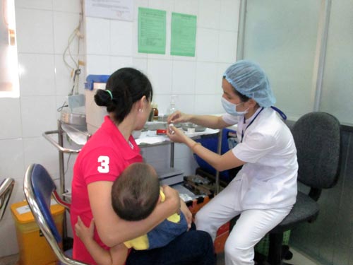 Bệnh bạch hầu: Không lo nếu đã tiêm vắc-xin 5 trong 1
