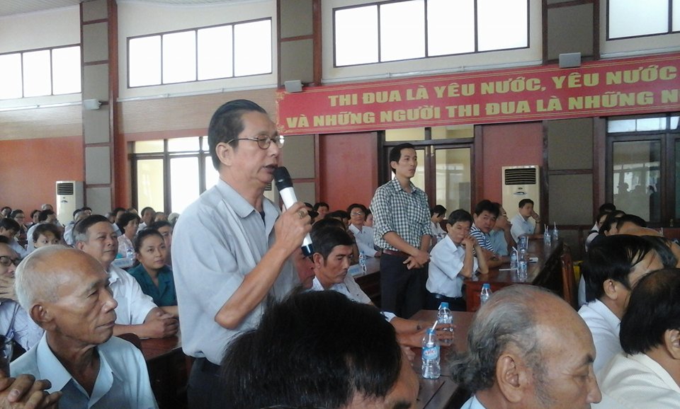 Mỗi khi mưa lớn, cả nhà thức trắng đêm chống ngập