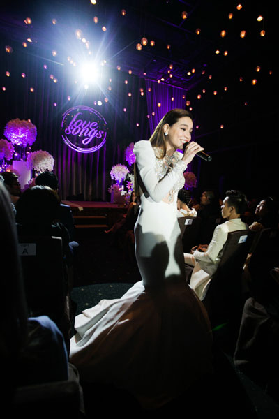Ca sĩ Hồ Ngọc Hà trong đêm “Hồ Ngọc Hà private show”