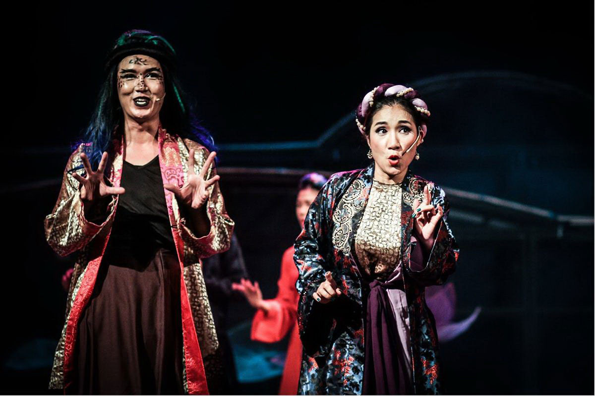 Rộn ràng dựng nhạc kịch