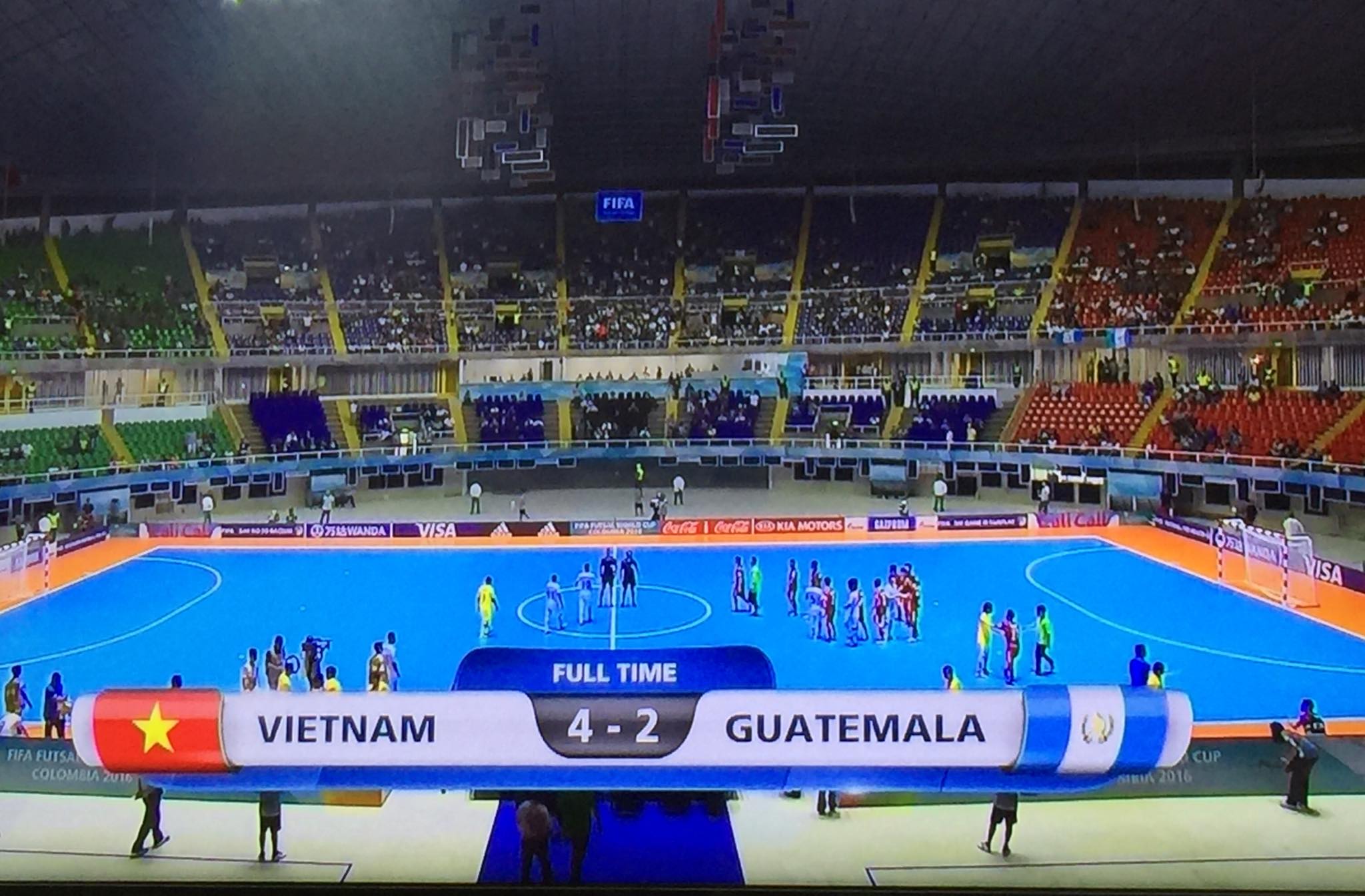 Thắng tưng bừng ở World Cup, tuyển futsal Việt Nam lập kỳ tích