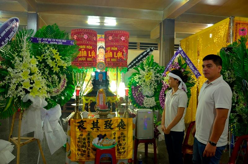 Vụ người đàn ông chết trong thang máy: Lỗi người giao hàng?