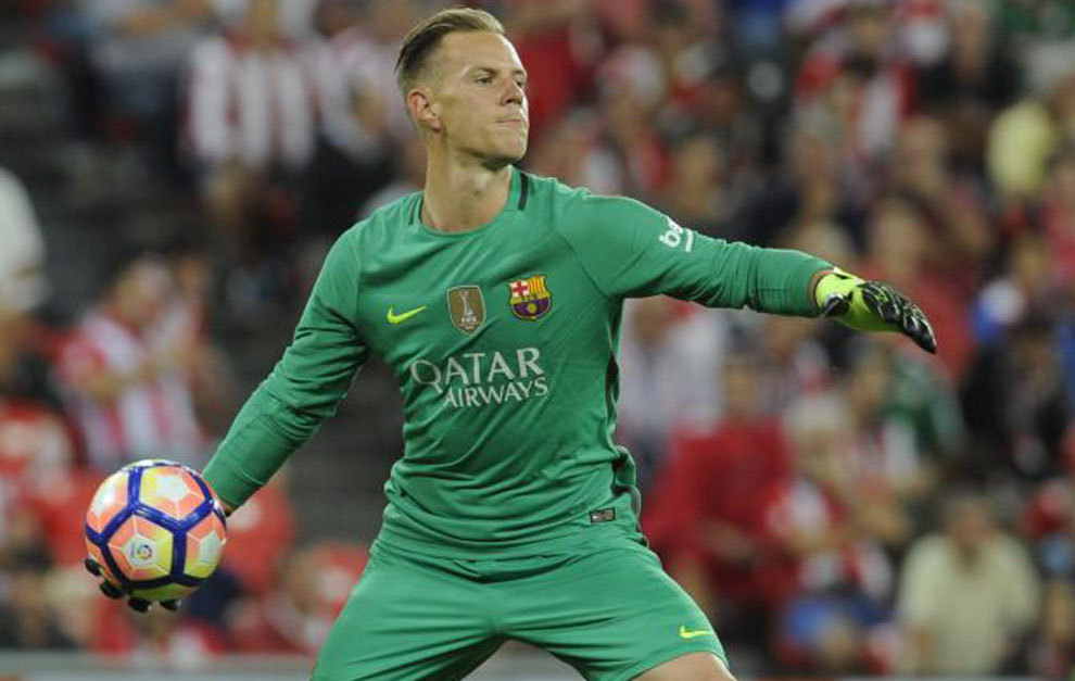 Stegen lập kỷ lục trong ngày bắt chính cho Barca