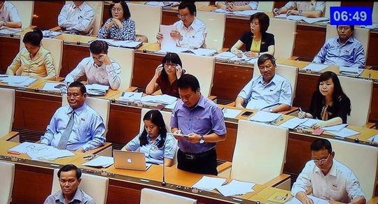 Cần ngăn tình trạng “quân xanh, quân đỏ” trong đấu giá tài sản