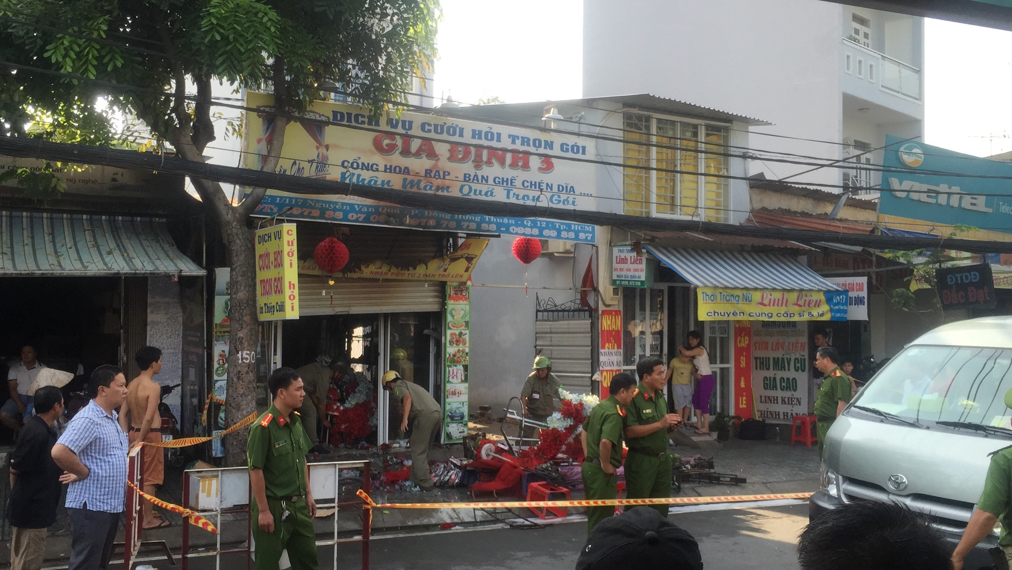 2 vợ chồng cùng con nhỏ chết cháy lúc rạng sáng