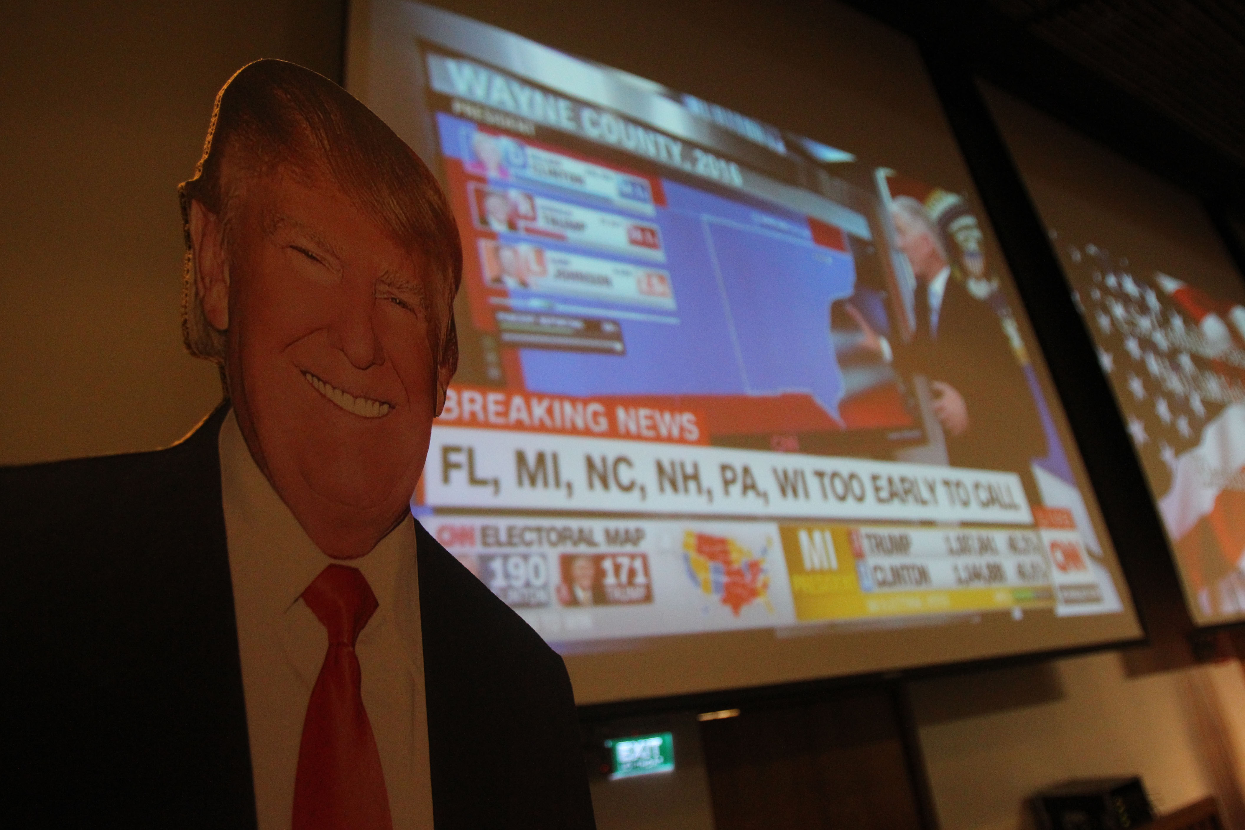 Tuy nhiên với số phiếu nhiều hơn so với bà Hillary Clinton, có lẽ phần thắng đã thuộc về ông Donald Trump
