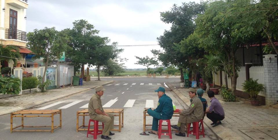 Đến sáng 16-11, nhiều lực lượng được cắt cử để bảo vệ hiện trường