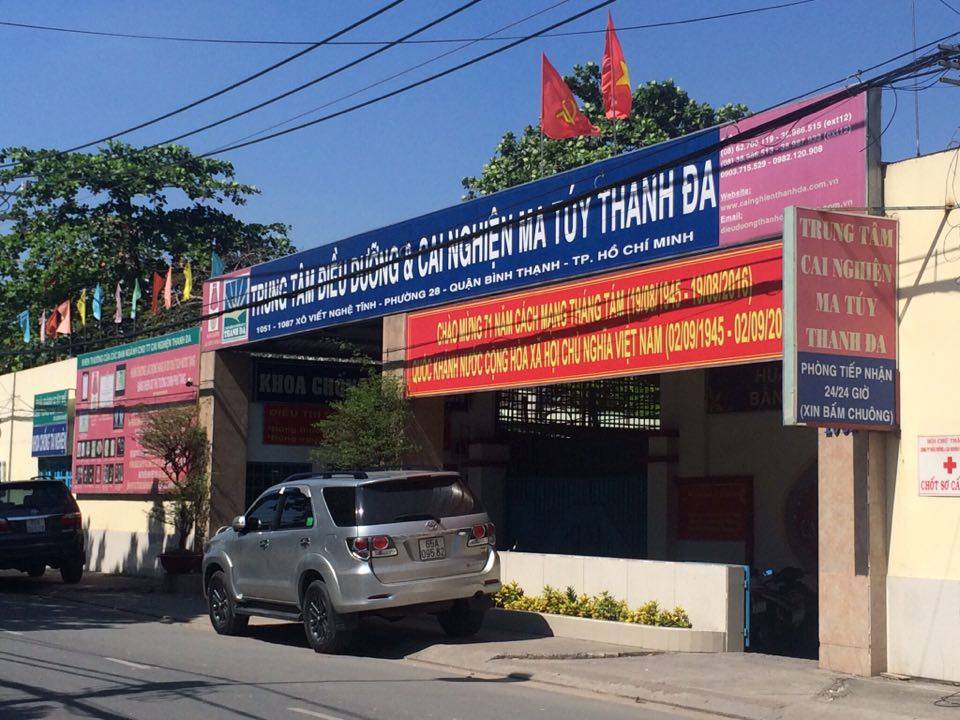 Trốn trại bị phát hiện, 2 học viên xông vào cứa cổ bảo vệ