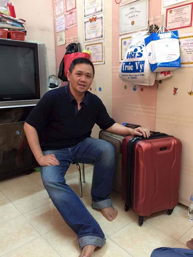Minh B&eacute;o th&ocirc;ng b&aacute;o m&igrave;nh đ&atilde; trở về Việt Nam.