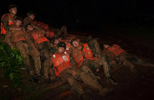 Bão Nepartak hướng tới vùng lụt Trung Quốc