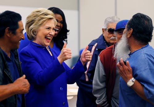 Bà Clinton trước cánh cửa lịch sử