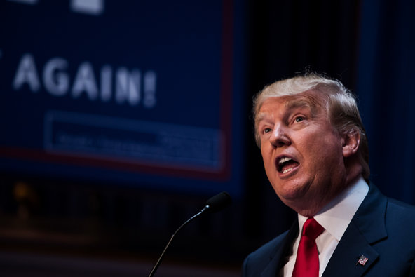 Vừa bị Tổng thống Obama chỉ trích, ông Trump lại gây sốc
