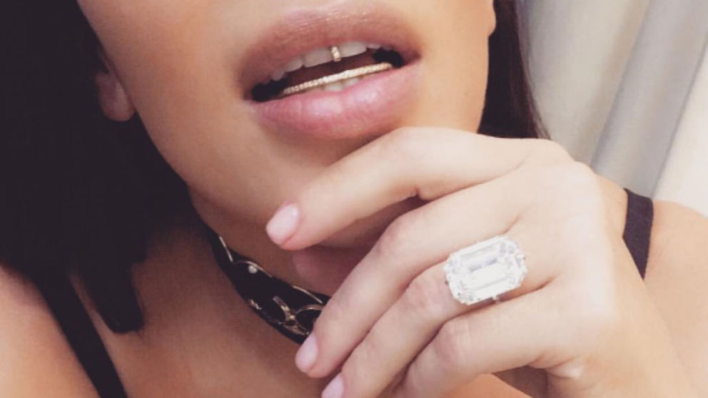 Cảnh sát Paris: Kim “siêu vòng 3” bị cướp là do “sống ảo”
