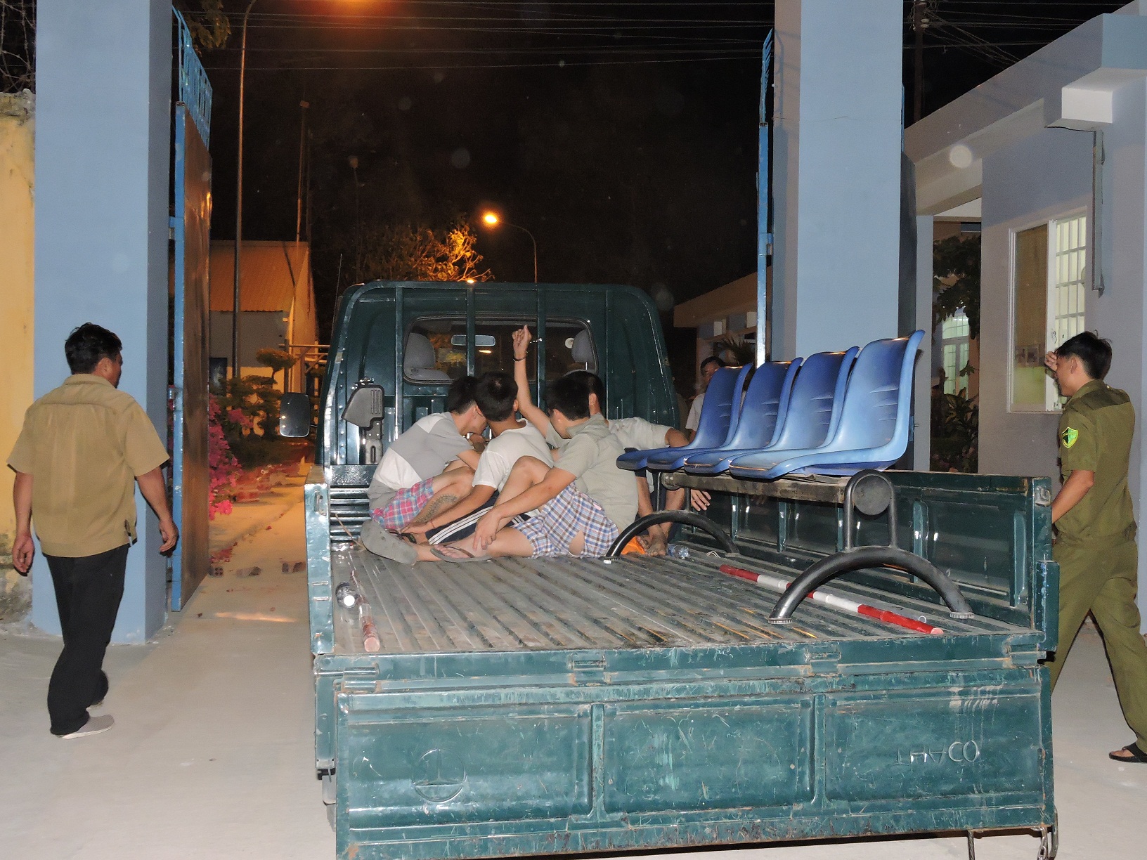 Hàng trăm học viên trốn khỏi trại cai nghiện