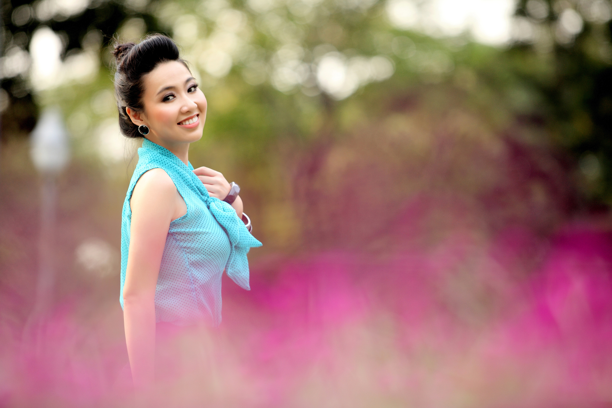 Diễn viên Lê Khánh: "Xin đừng soi cuộc đời tôi!"