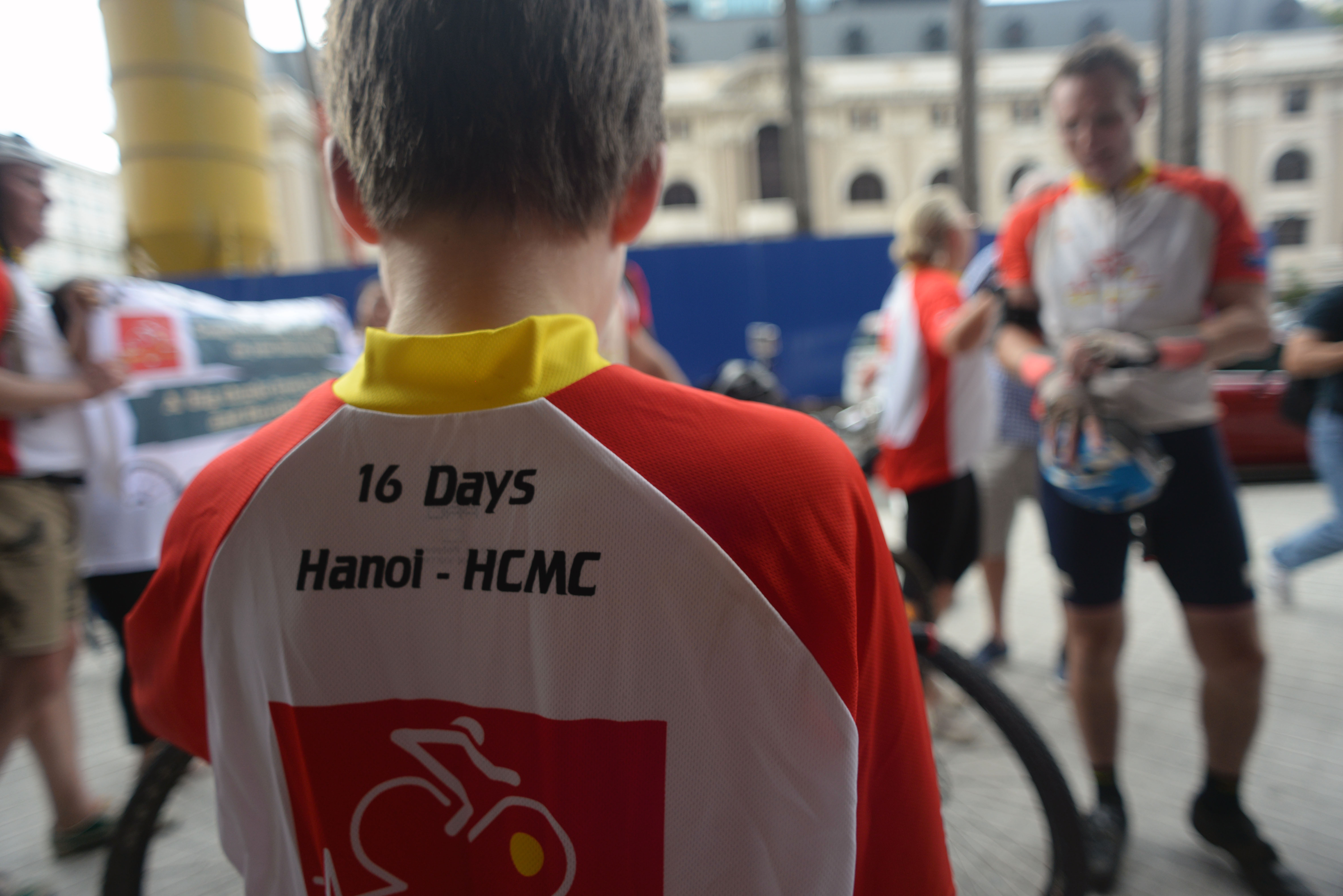 Hành trình ‘Cyclefor16’ đạp xe 1600 km trong 16 ngày đã quyên góp được 66.000 USD (khoảng 1,5 tỉ đồng) cứu giúp cho các trẻ em bị bệnh tim bẩm sinh tại Việt Nam