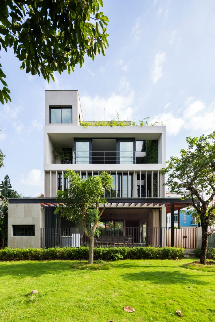 Ngôi nhà phủ đầy cây xanh giữa lòng Sài Gòn