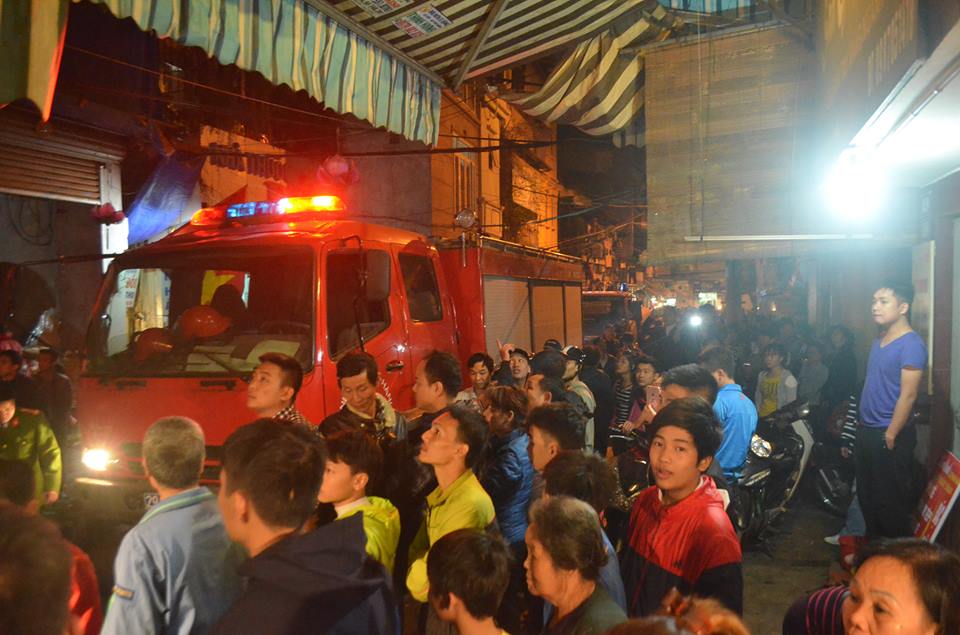 Cháy lớn ngay trung tâm phố cổ Hà Nội