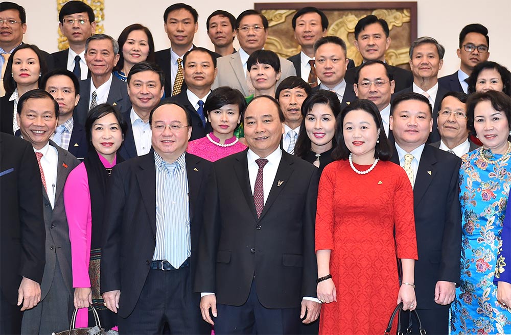 Hàng Việt phải thắng trên sân nhà