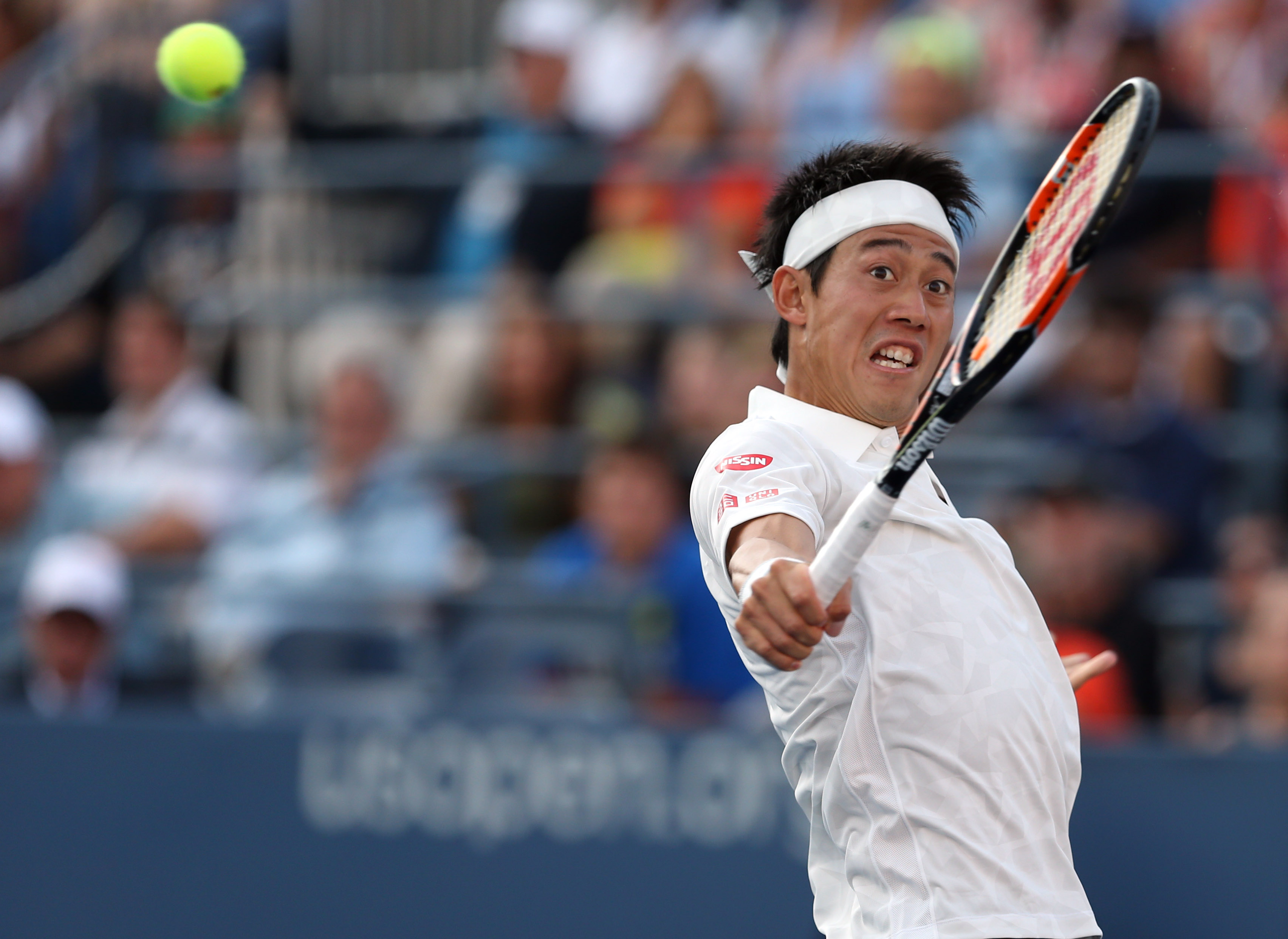 Hạ “khổng lồ” Karlovic, Nishikori tranh vé bán kết với Murray