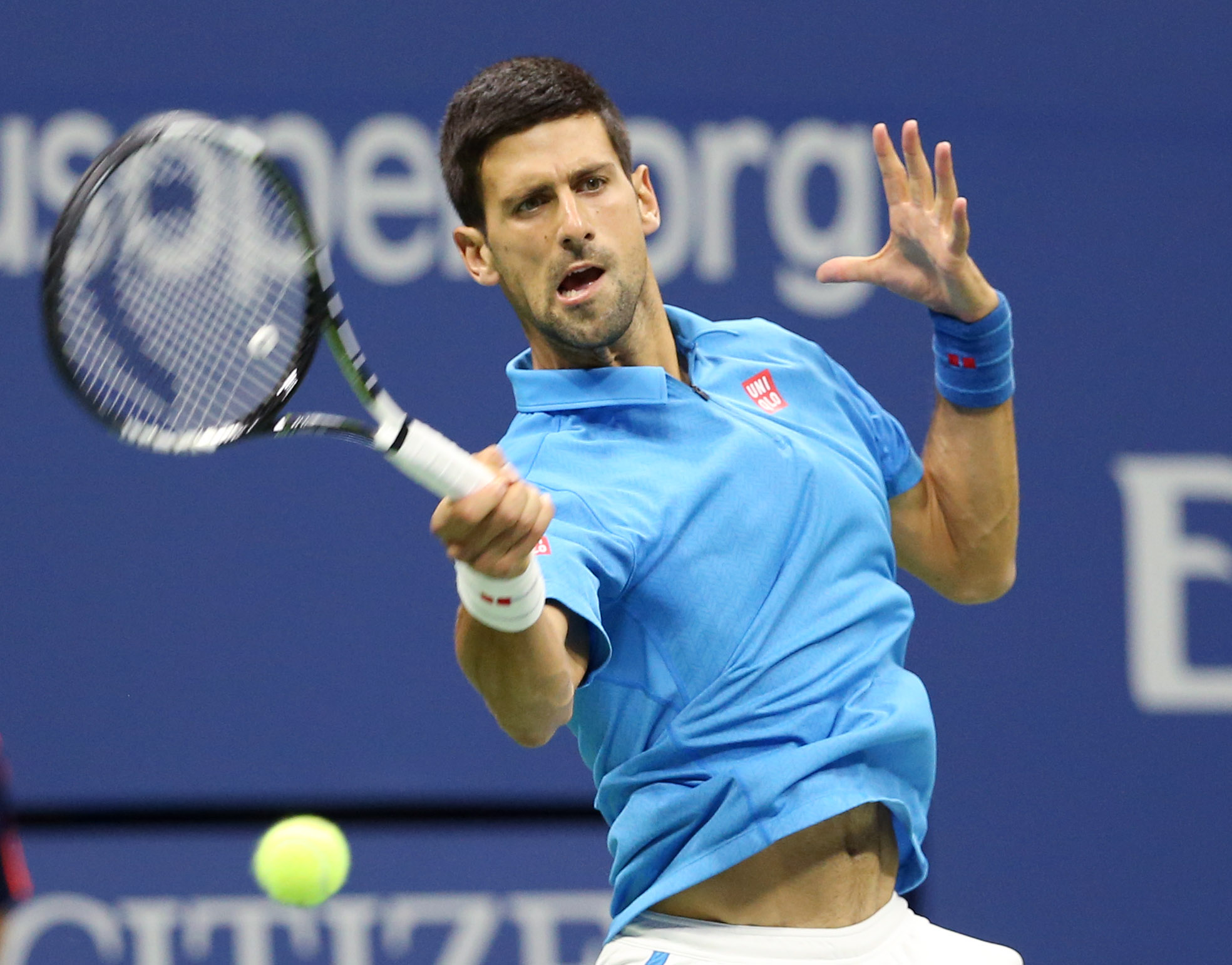 Djokovic thắng dễ Tsonga, vào bán kết gặp Monfils