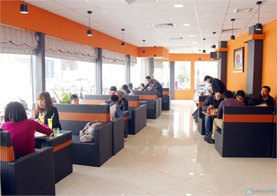 "30 ngàn cà phê máy lạnh cả ngày": Bà chủ phát cuồng