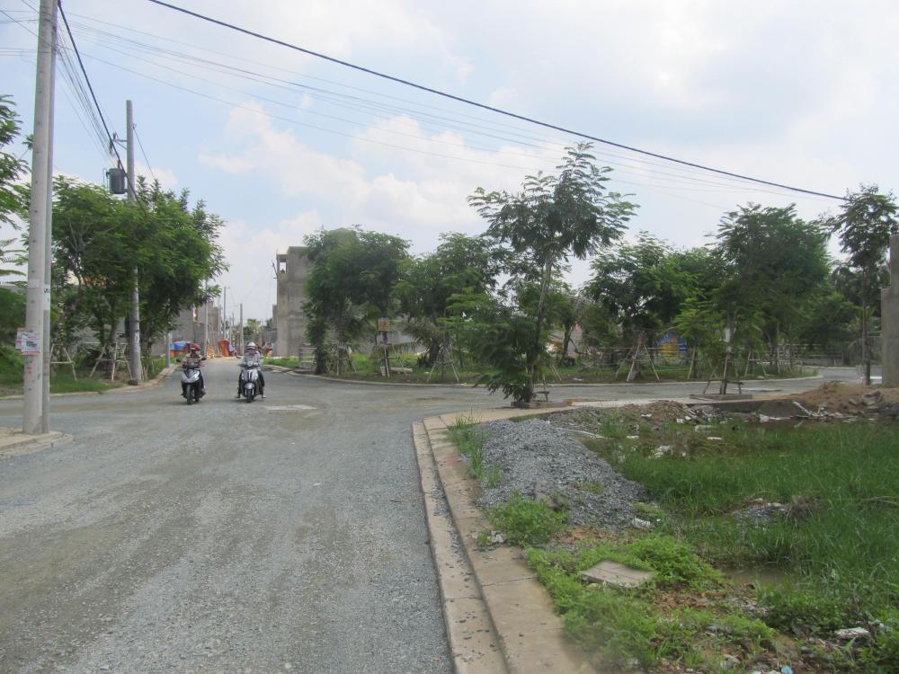 Đất nền thổ cư: Dân “kêu” không ai “thấu”