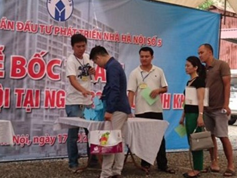 Mua nhà ở xã hội, tỷ lệ “chọi” cao hơn thi đại học