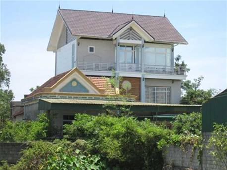 Nhà ở nên tránh thế "hạc lập kê quần"