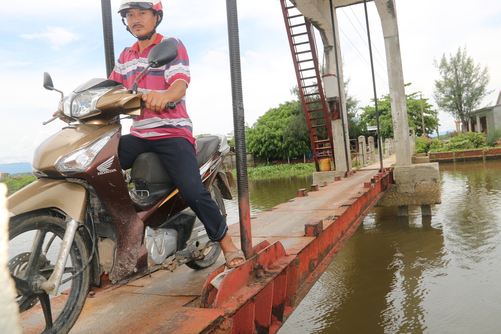 Khu vực ông Châu Ngọc Lực rơi xuống sông