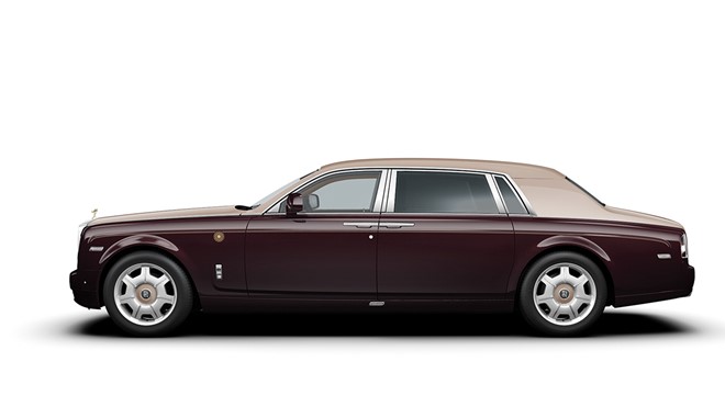 83 tỉ mua Rolls-Royce ở VN, còn thế giới mua được xe gì?