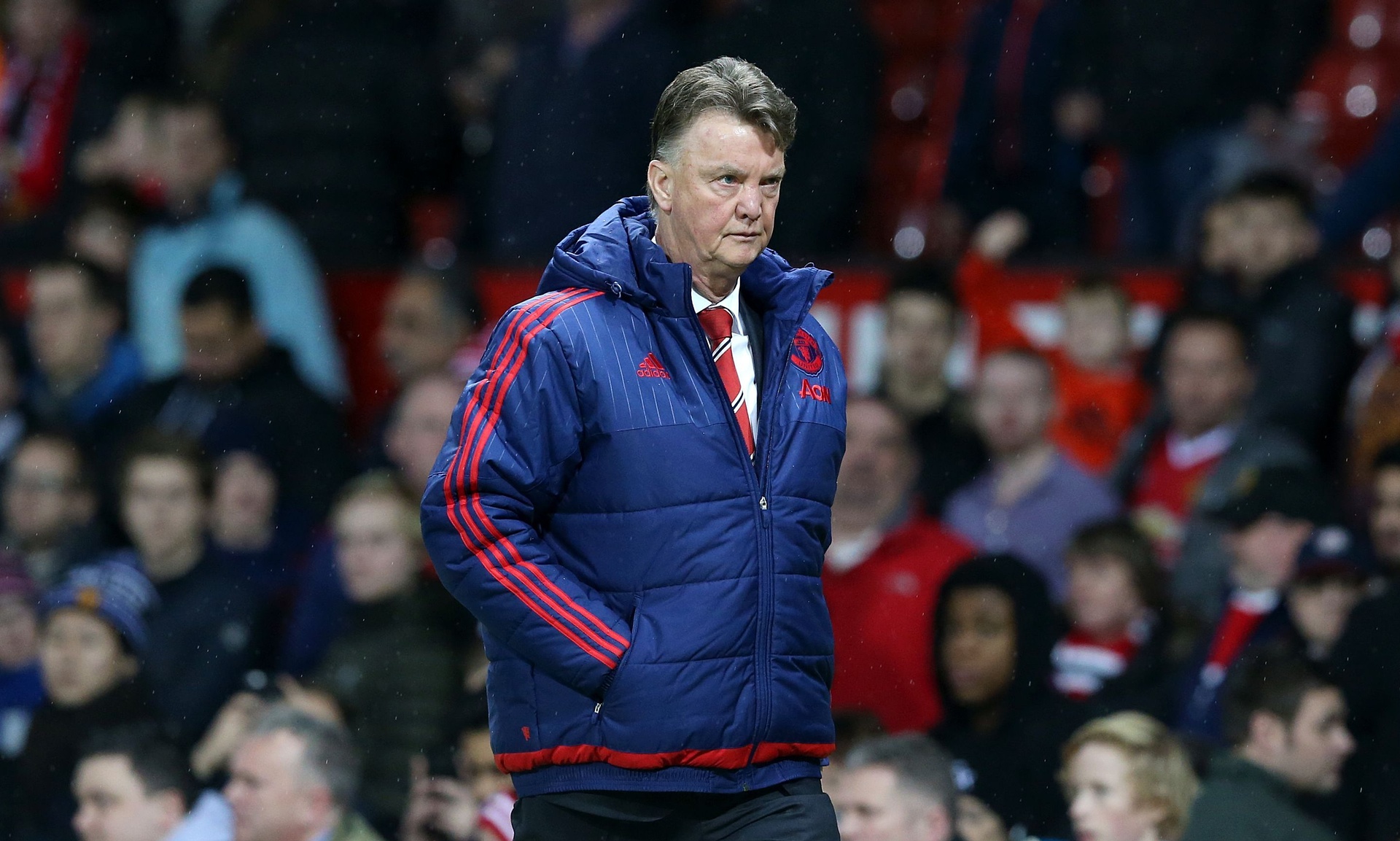 HLV Van Gaal: CĐV la ó tôi là phải!