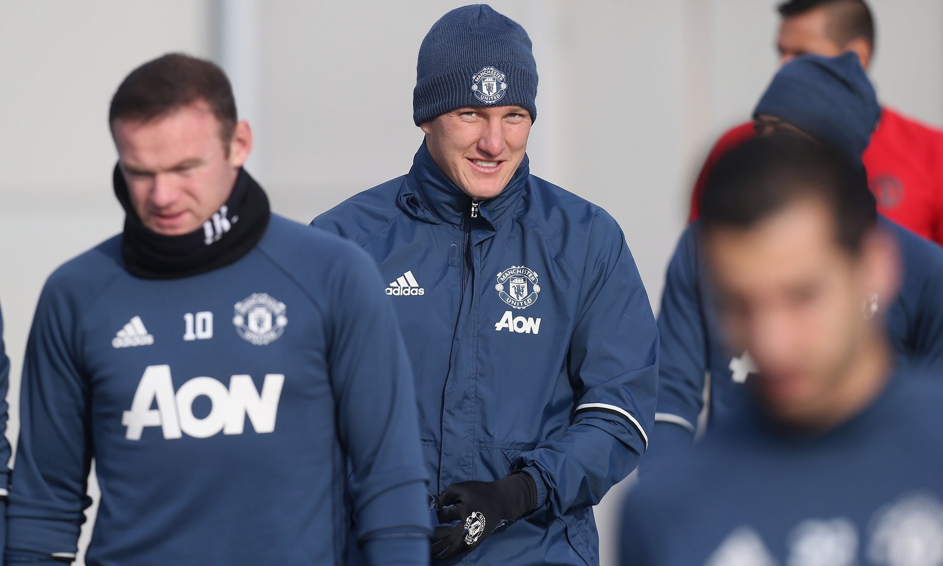 Schweinsteiger trở lại tập cùng đội 1
