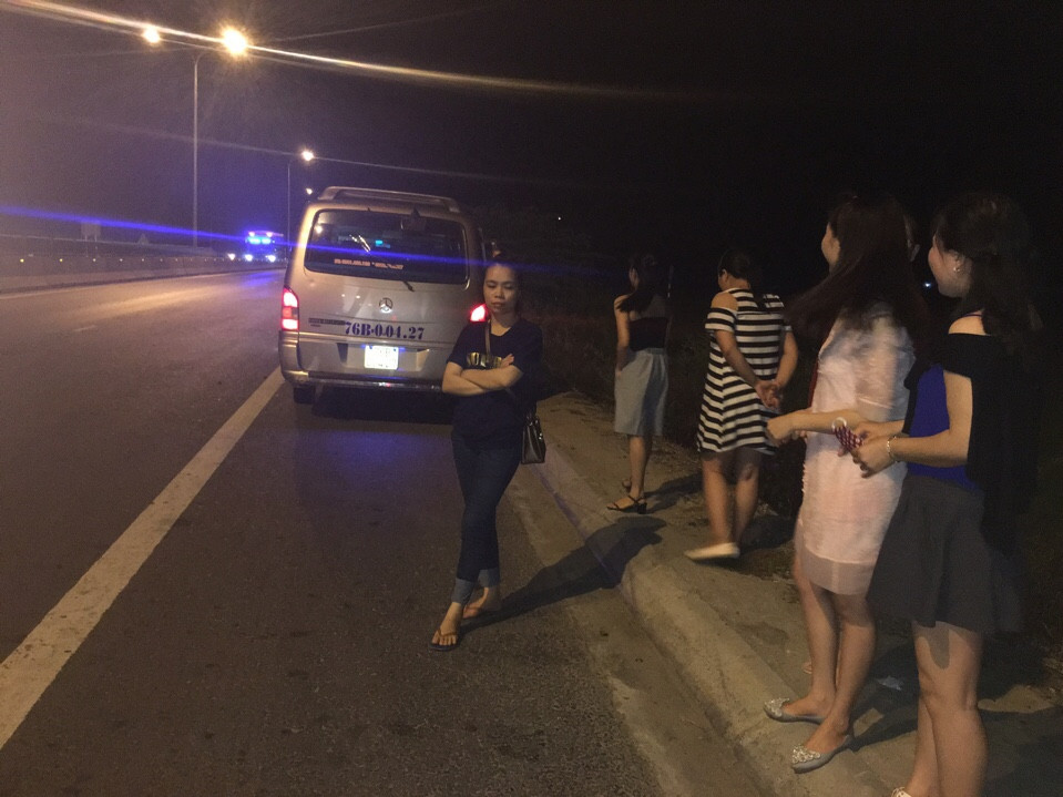 Lái xe khách dùng bằng giả “mong thông cảm”