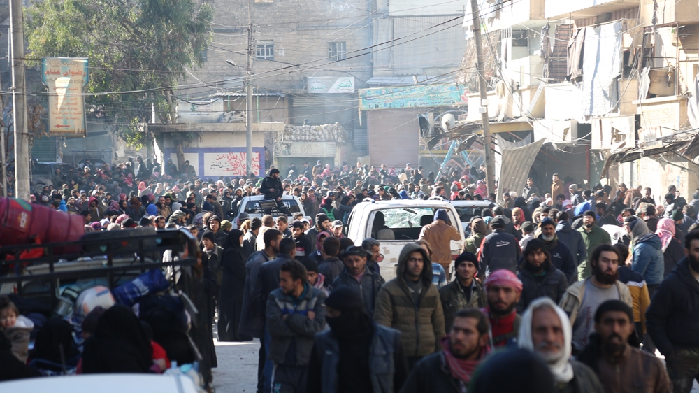 Thoát khỏi Aleppo, dân chui đầu vào "địa ngục" mới ở Idlib?