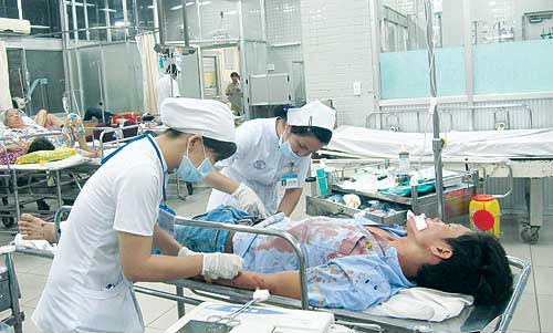 Mặc nạn nhân sắp chết kêu cứu, tài xế bỏ trốn sau khi gây tai nạn