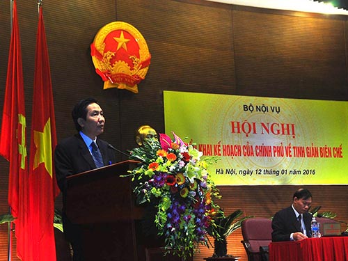 Giảm biên chế: Trung ương “cản” địa phương