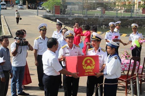 Bầu cử sớm trên biển